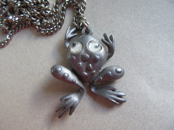 Anthropomorphic Frog Necklace Google Eyes  JJ Vintage Jewelry 