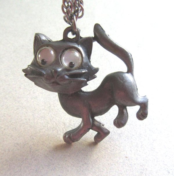 Vintage Anthropomorphic Cat Necklace Google Eyes  JJ 