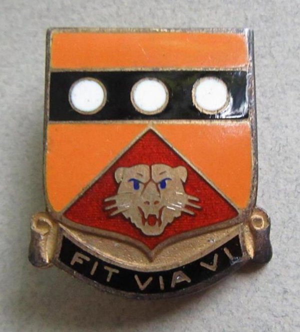 WWII 773d Tank Destroyer Battalion Sterling Badge Washington Artillery Military Collectibles 