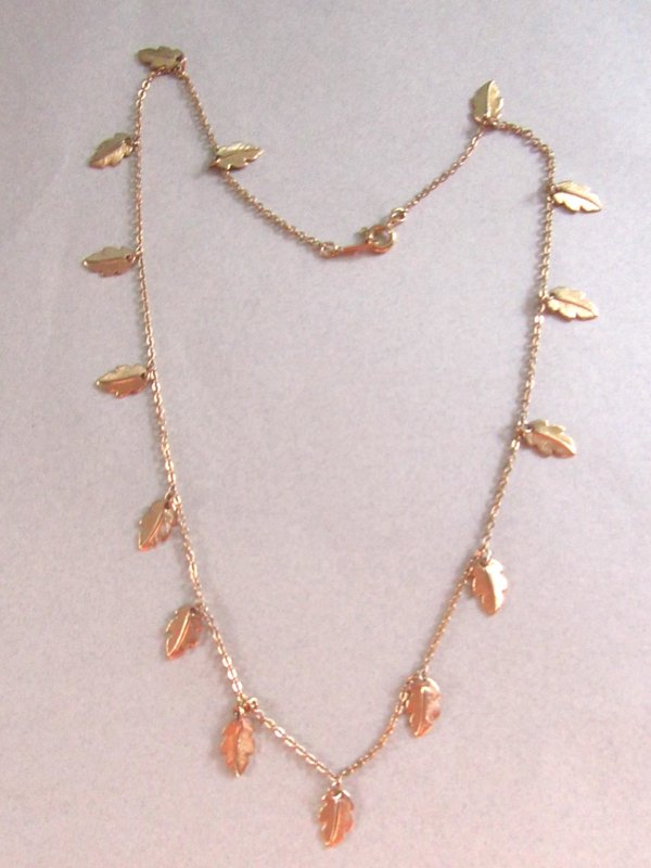 Vintage Avon Leaf Charms Necklace Signed  Jewelry 