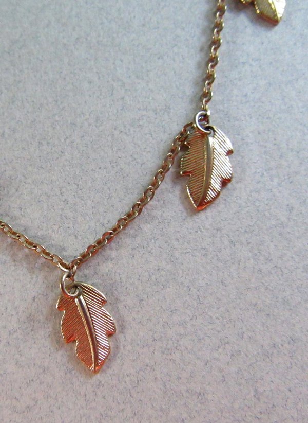 Vintage Avon Leaf Charms Necklace Signed  Jewelry 