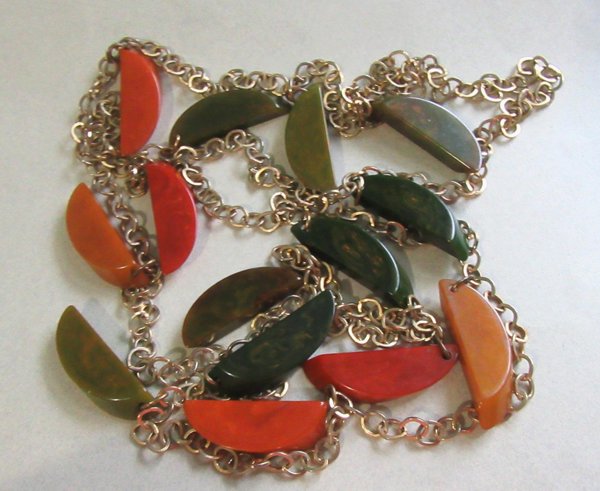 Vintage Multi Color Bakelite Chain Necklace 