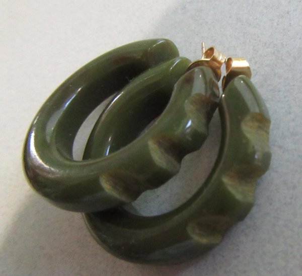 Vintage Green Bakelite Pierced Earrings Vintage Jewelry