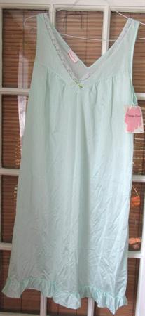 Ladies Vintage Sears Nightgown Never Worn Sleepwear 