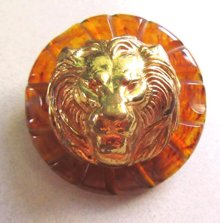 Vintage Bakelite Lion Pin Leo August Birthday