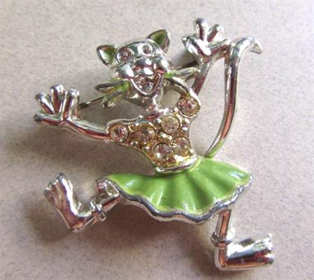 Vintage Anthropomorphic Cat Pin  Vintage Jewelry Figural 