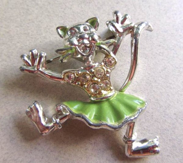 Vintage Anthropomorphic Cat Pin  Vintage Jewelry Figural 
