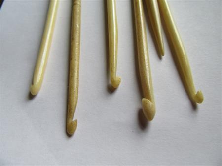 Antique Bone Crochet Hooks Lot Bodkin Sewing Awl Lace Making Crocheting