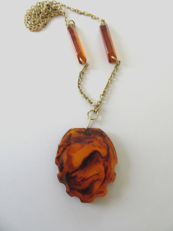 Vintage Bakelite Necklace Tortoise 