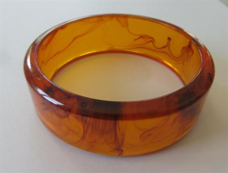 Vintage Iced Tea Bakelite Bangle Bracelet Costume Jewelry Fall Wardrobe