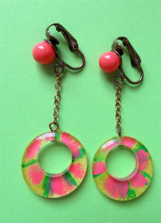 Mod 1960's Lucite Hand Painted Hoop Earrings Clip On Vintage Costume Jewelry