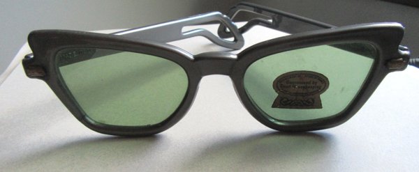 Original 1950's Ladies Sunglasses Never Worn Good Housekeeping Sticker