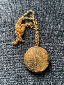Vintage Religious Locket Jesus Christian Catholic Jewelry