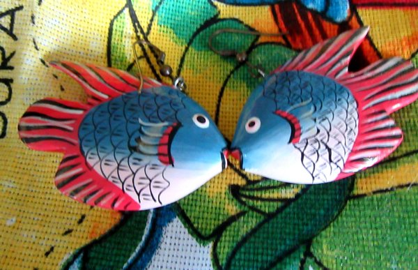 1980's Fish Earrings Hand Painted Tropical 