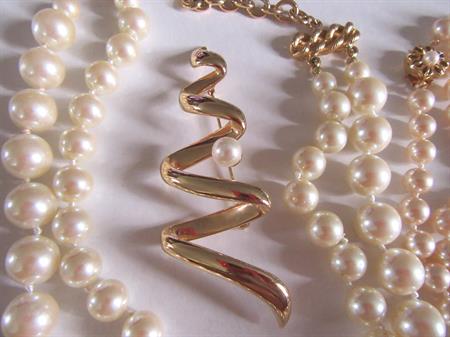 1980's Jewelry Lot Faux Pearls