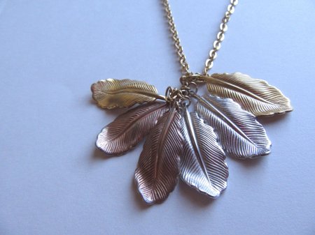 Vintage Napier Signed Tri- Color Color Leaf Charms Necklace 