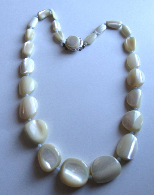 Vintage Chunky Mother of Pearl Necklace Japan 