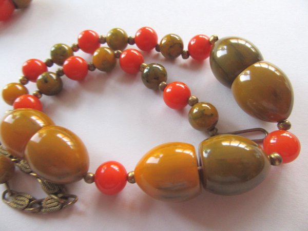 Vintage Bakelite Choker Necklace Set Multi Color