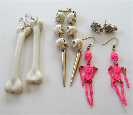 Vintage 1980's and Up Skull Novelty Earrings Bone Skeleton Rhinestone 