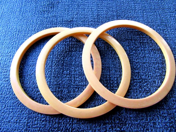 Vintage Bakelite Bangles Set Matched Set