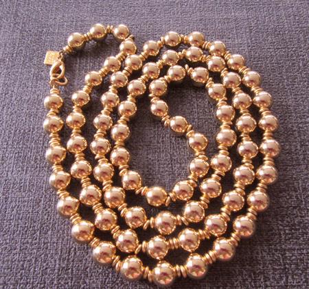 Vintage  Anne Klein Gold Necklace Strung on Chain Signed Jewelry