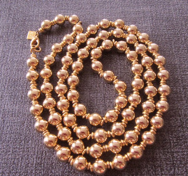 Vintage  Anne Klein Gold Necklace Strung on Chain Signed Jewelry