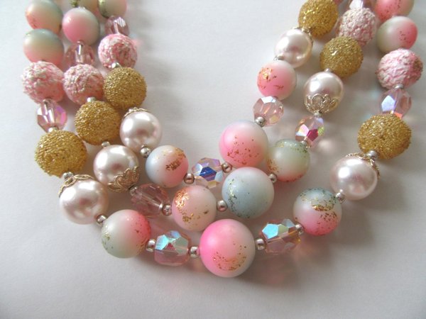 1950's Necklace Pink Crystals and Sparkle Beads Vintage Jewelry