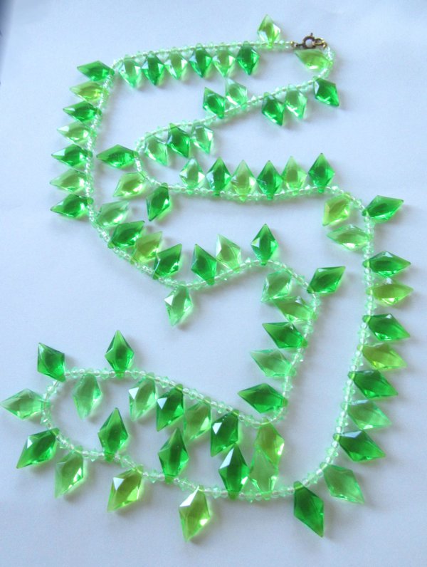Mod 1960's Green Long Necklace Jeweltone Lucite 60's Accessories