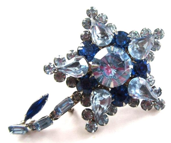 Vintage Judy Lee Blue Rhinestone Flower Pin Signed Jewelry