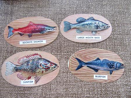 Vintage 1960 Cracker Jack Fish Plaque Trophy Prizes Lot Toy G-0200-1 G-0200-5 G-0200 - 8 G-0200-9