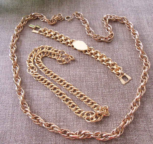 Vintage 1980's Gold tone Chains Bracelet  Lot 