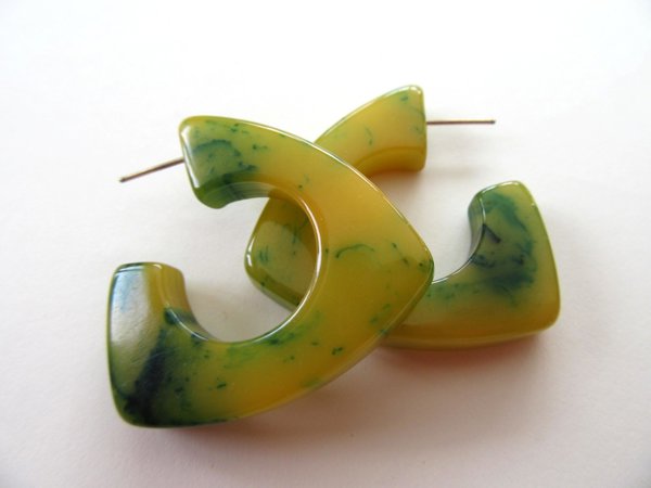 Vintage Bakelite Pierced Earrings Yellow with Swirls 