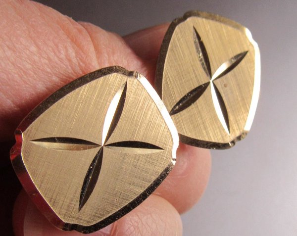 Vintage Swank Goldtone Cufflinks Mens Jewelry 