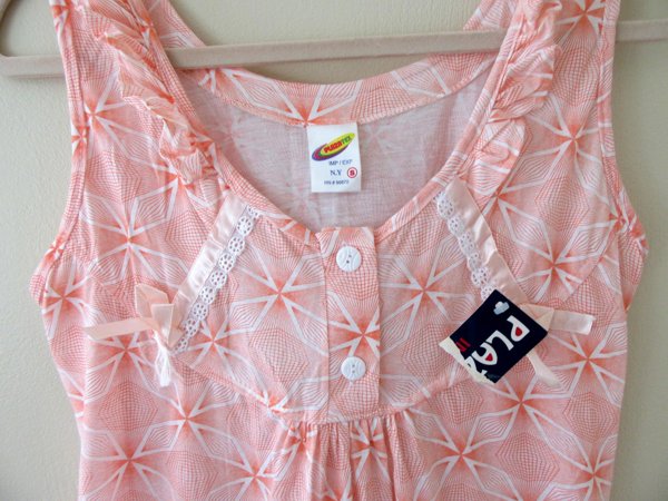 Ladies Vintage Nightgown Never Worn Original Tag