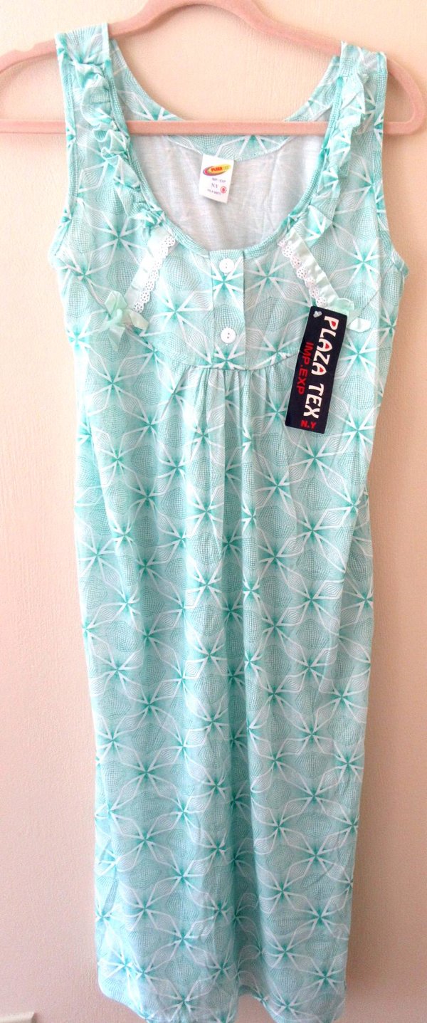 Ladies Vintage Poly Cotton Nightgown Original Tag Never Worn 