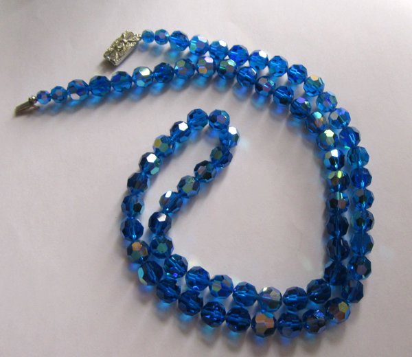 Vintage Blue Crystal Necklace Aurora Borealis Beads 