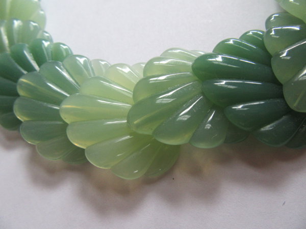 Vintage Lucite Leaves Necklace 