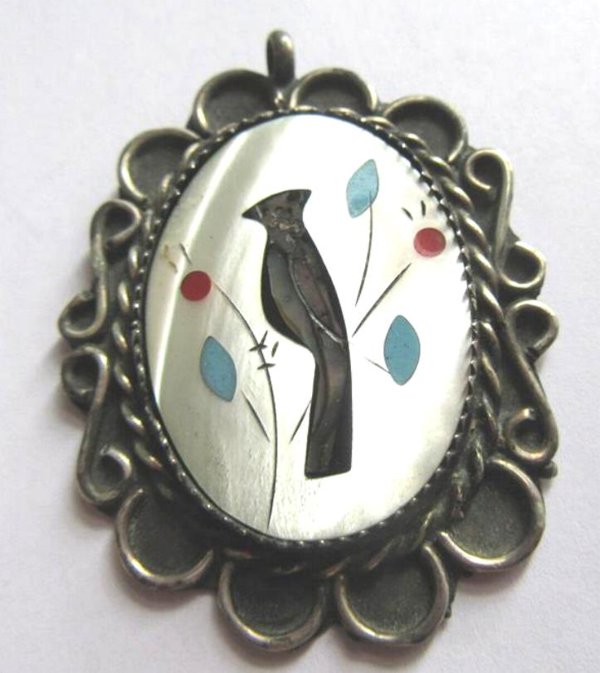 Vintage Mother of Pearl Bird Pendant Bear Paw Hallmark Fine Jewelry