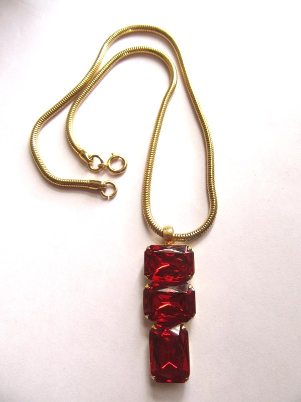 Vintage 1980's Red Rhinestone Necklace As Is