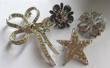 Vintage Rhinestone Pin Lot  Lot AS IS Brooches