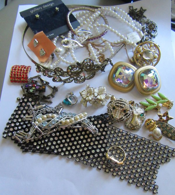 Rhinestone Harvest Lot Some Wearable Pieces