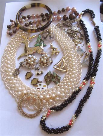Vintage Jewelry Lot Bracelet Necklaces Earrings Pins Poodle Cufflinks Christmas