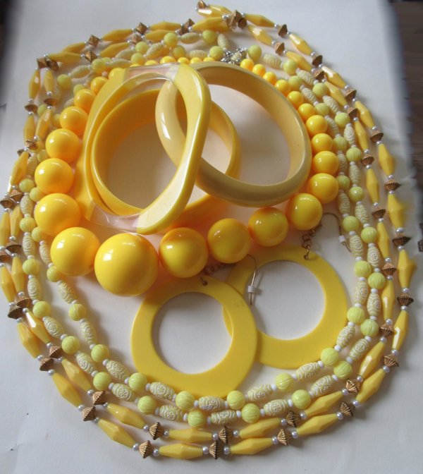 Vintage Mod Yellow Jewelry Lot 