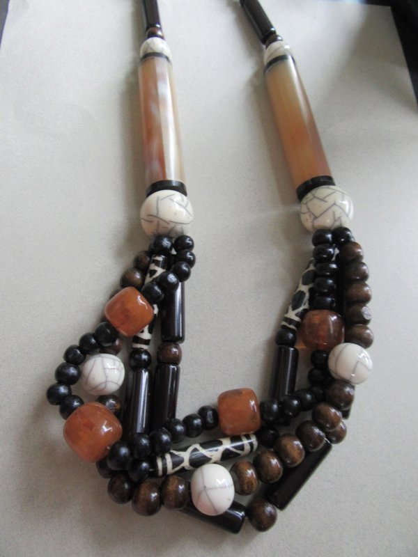 1980's Lucite Tribal Necklace 