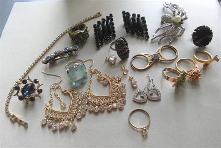 Rhinestone Harvest Lot Some Wearable Destash Repurpose Jewelry Making