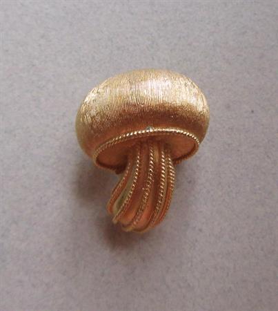 Vintage Crown Trifari Mushroom Pin Signed Jewelry Mycology Fungi Shrooms Micro Dosing