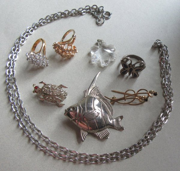 Vintage Jewelry Lot Rings Pins Chain Brooches