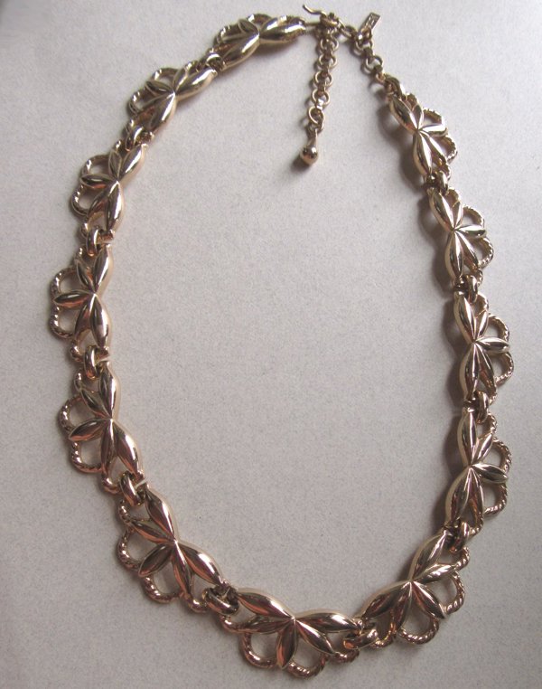 1950's Monet Signed Necklace Vintage Jewelry 