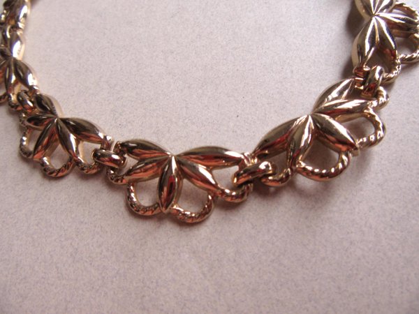 1950's Monet Signed Necklace Vintage Jewelry 