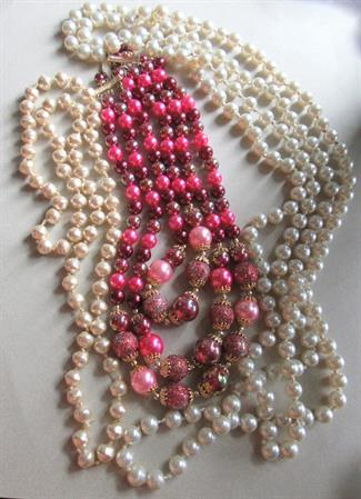 Vintage Faux Pearl Necklaces Lot Beads Destash Repurpose Jewelry Making